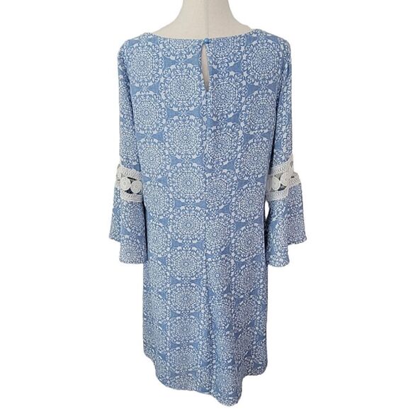 Luxology Blue Floral Keyhole 3/4 Bell Sleeve Lace Detail Boho Dress Size 10 - Picture 4 of 8